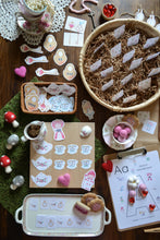 Load image into Gallery viewer, ALICE IN WONDERLAND MORNING BASKET