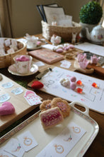 Load image into Gallery viewer, ALICE IN WONDERLAND MORNING BASKET
