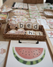 Load image into Gallery viewer, PICNIC MORNING BASKET