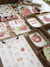 Load image into Gallery viewer, APPLE ORCHARD MORNING BASKET