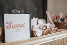 Load image into Gallery viewer, SWEET TREATS DRAMATIC PLAY SET