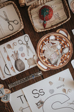 Load image into Gallery viewer, TEXTILES MORNING BASKET