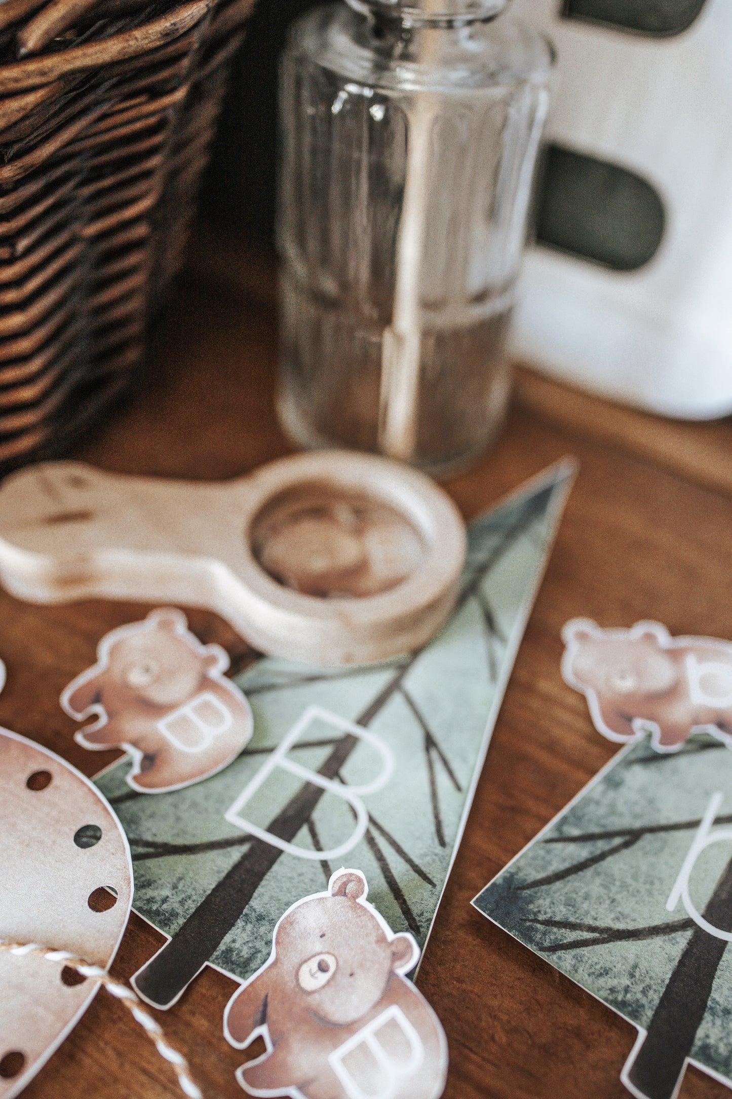 LETTER BASKETS