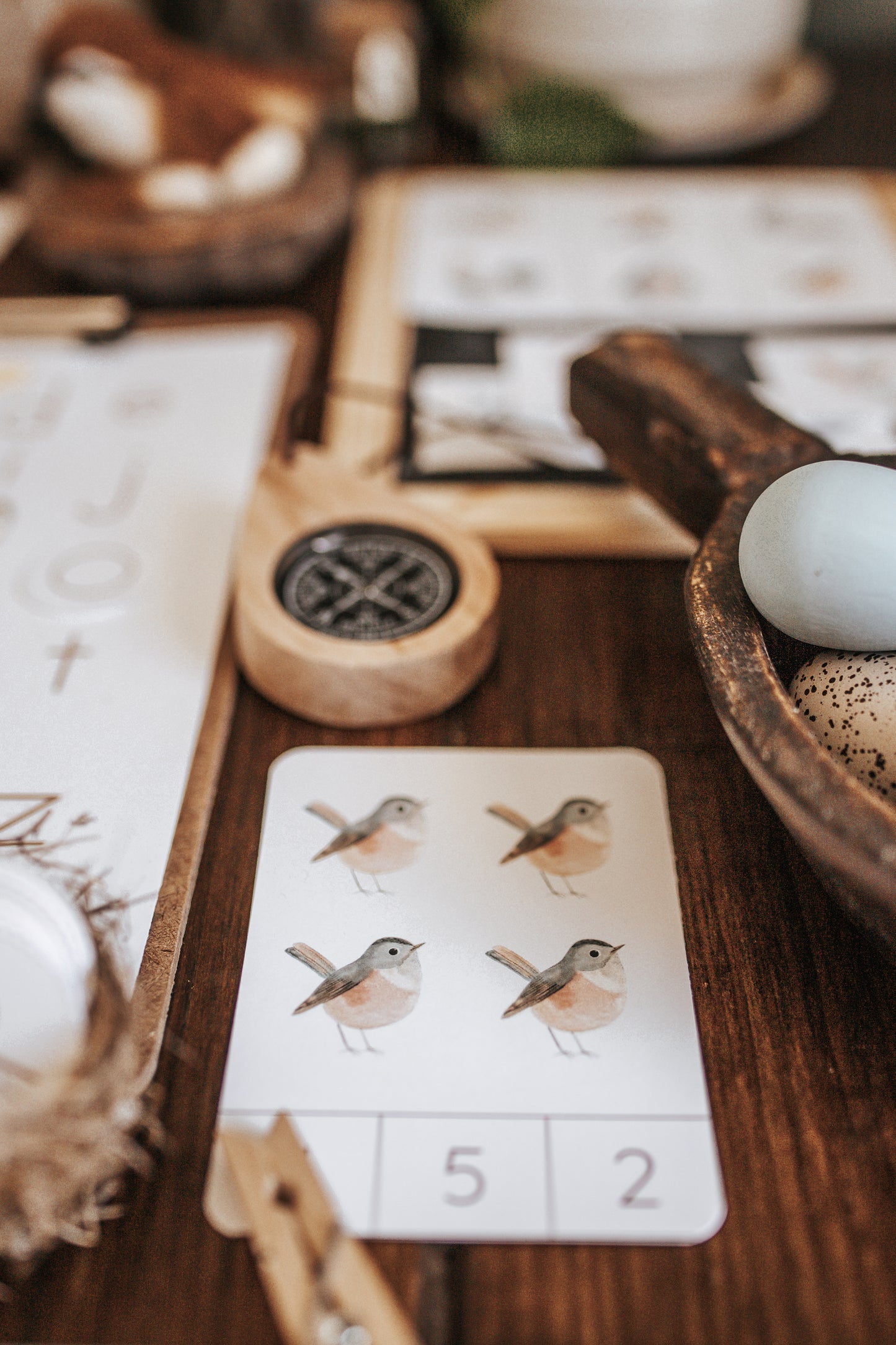 BIRDS MORNING BASKET