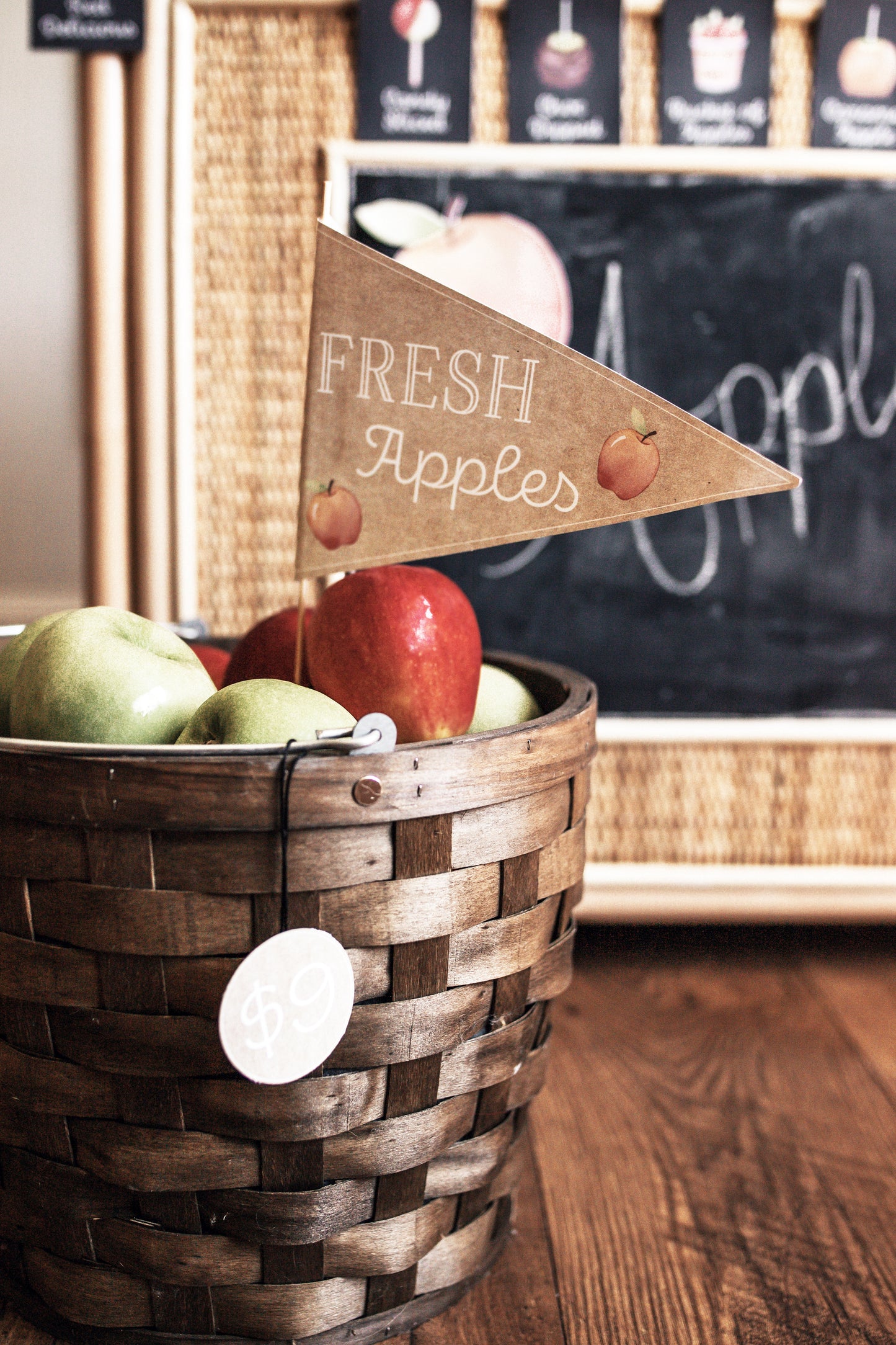 APPLE ORCHARD DRAMATIC PLAY SET