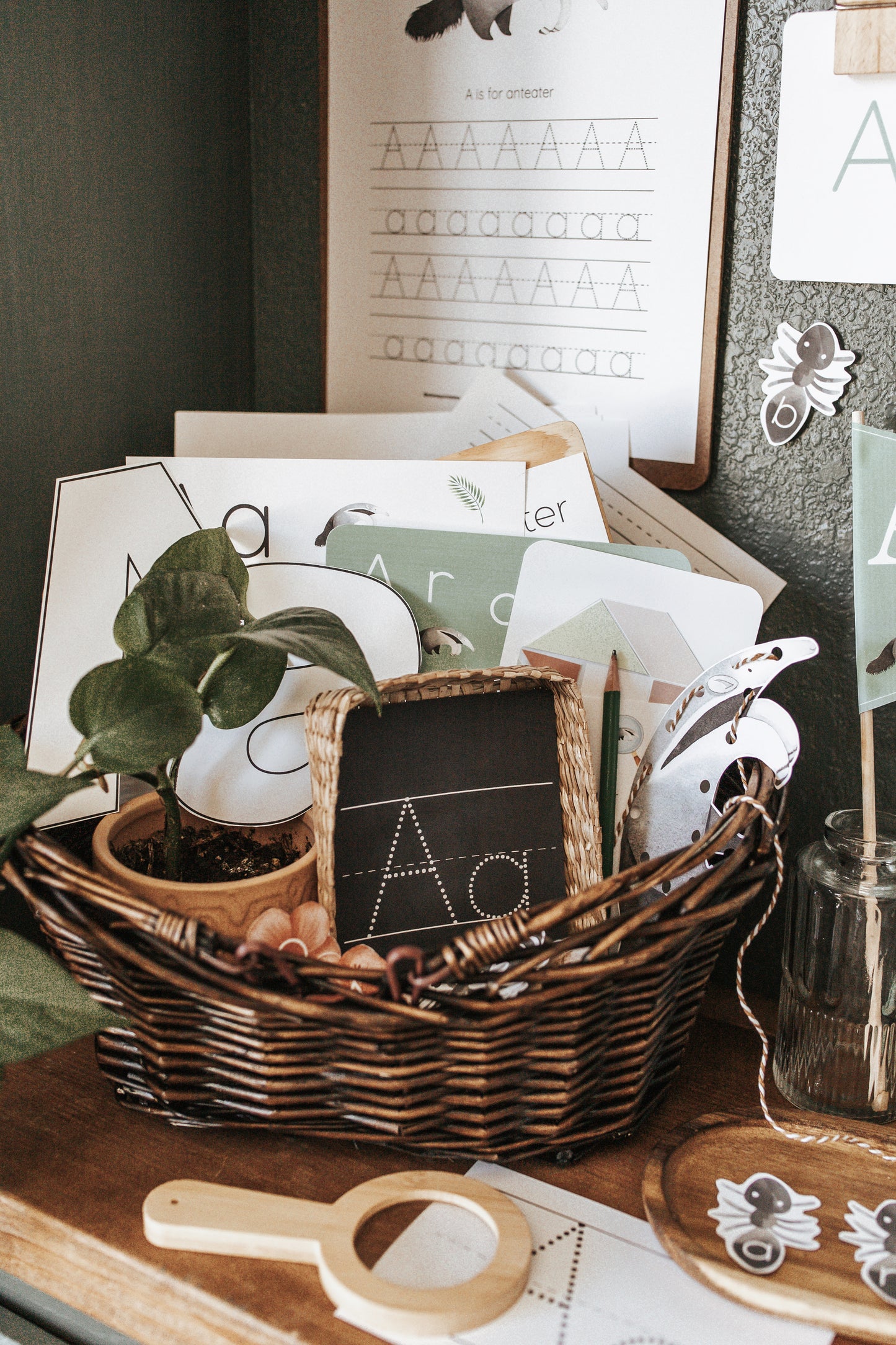 LETTER BASKETS