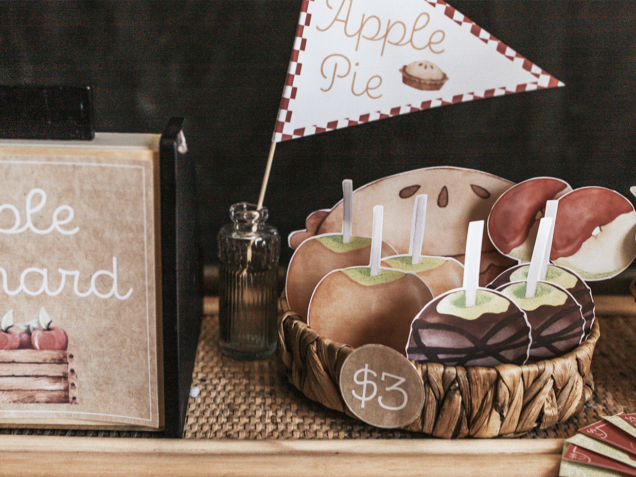 APPLE ORCHARD DRAMATIC PLAY SET