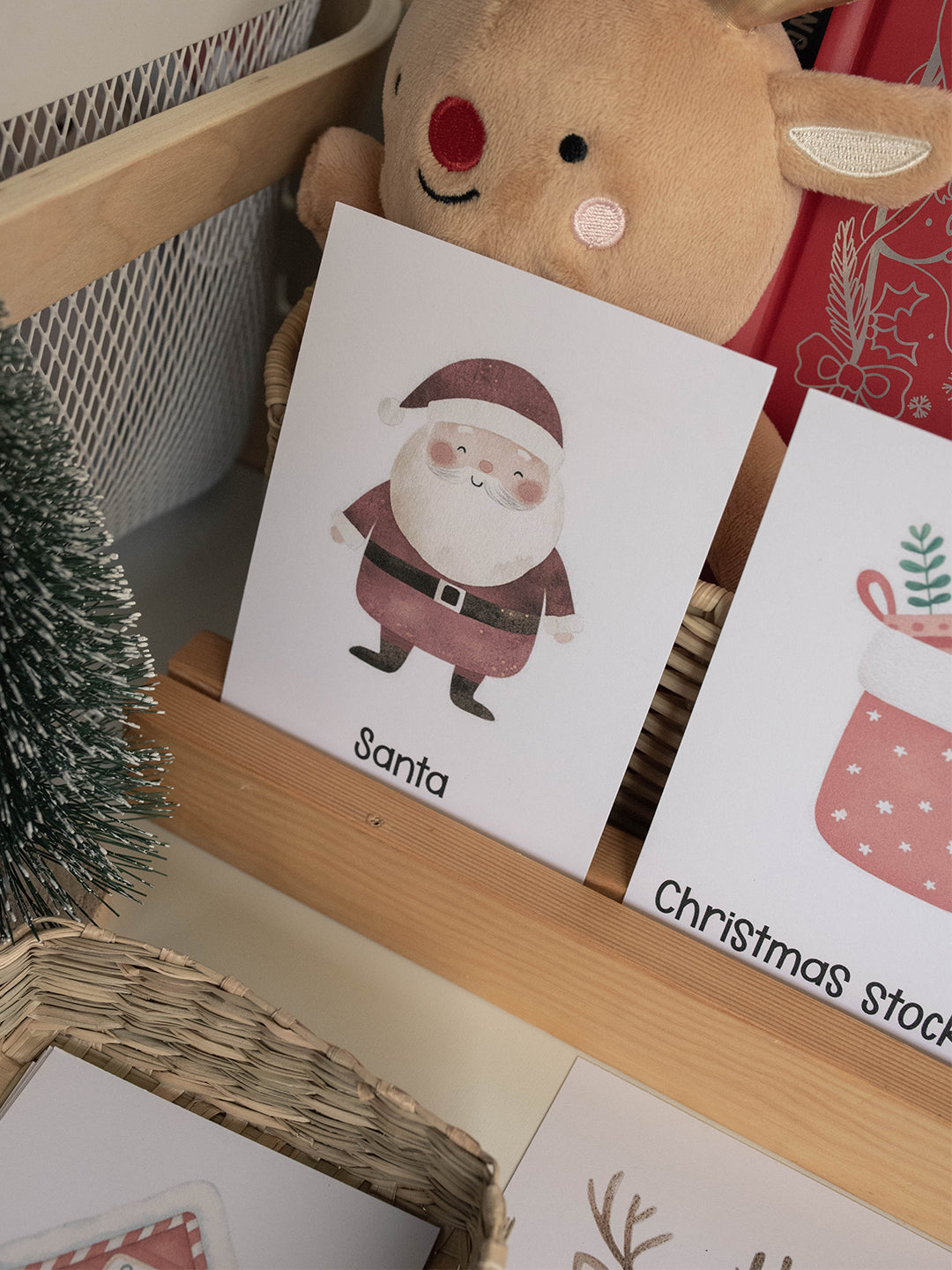 CHRISTMAS SANTA'S VILLAGE MORNING BASKET