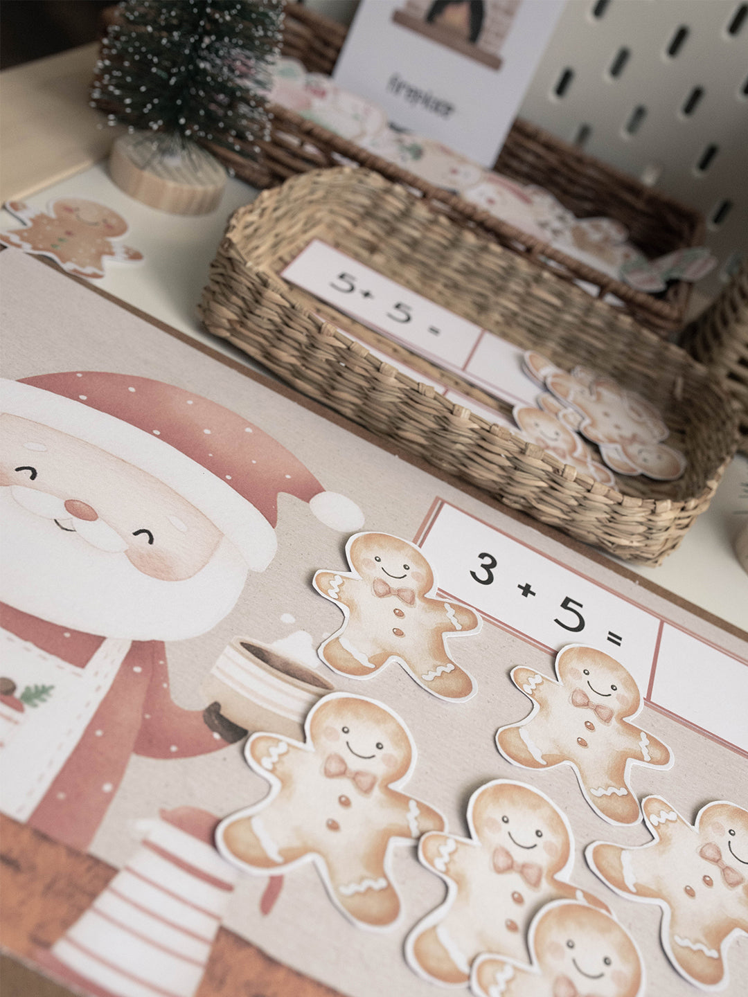 CHRISTMAS SANTA'S VILLAGE MORNING BASKET