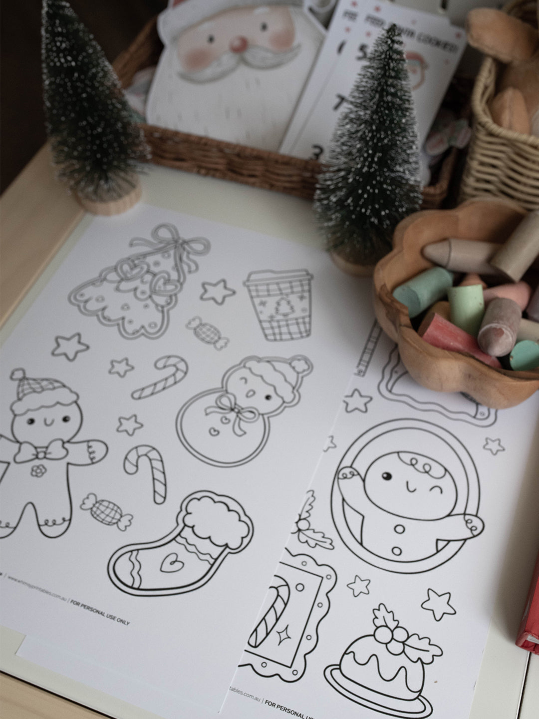 CHRISTMAS SANTA'S VILLAGE MORNING BASKET