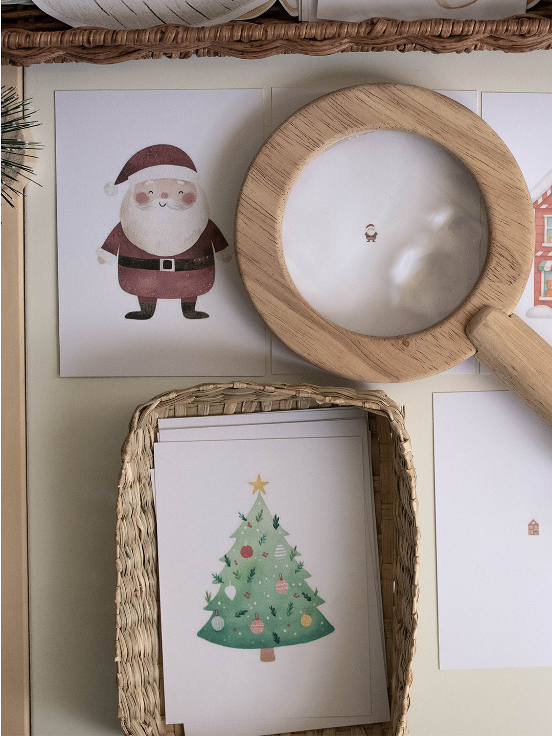 CHRISTMAS SANTA'S VILLAGE MORNING BASKET