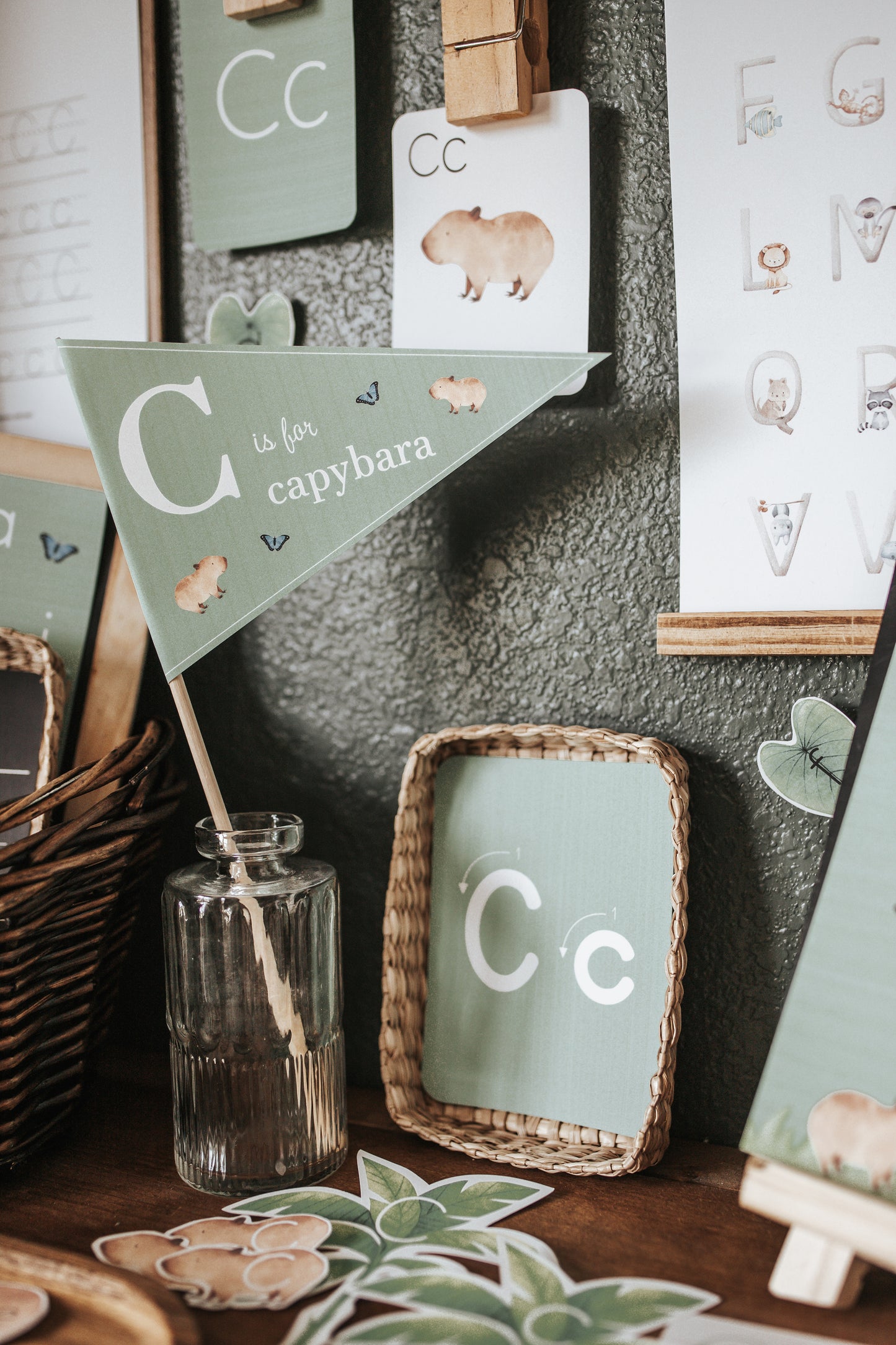 LETTER BASKETS