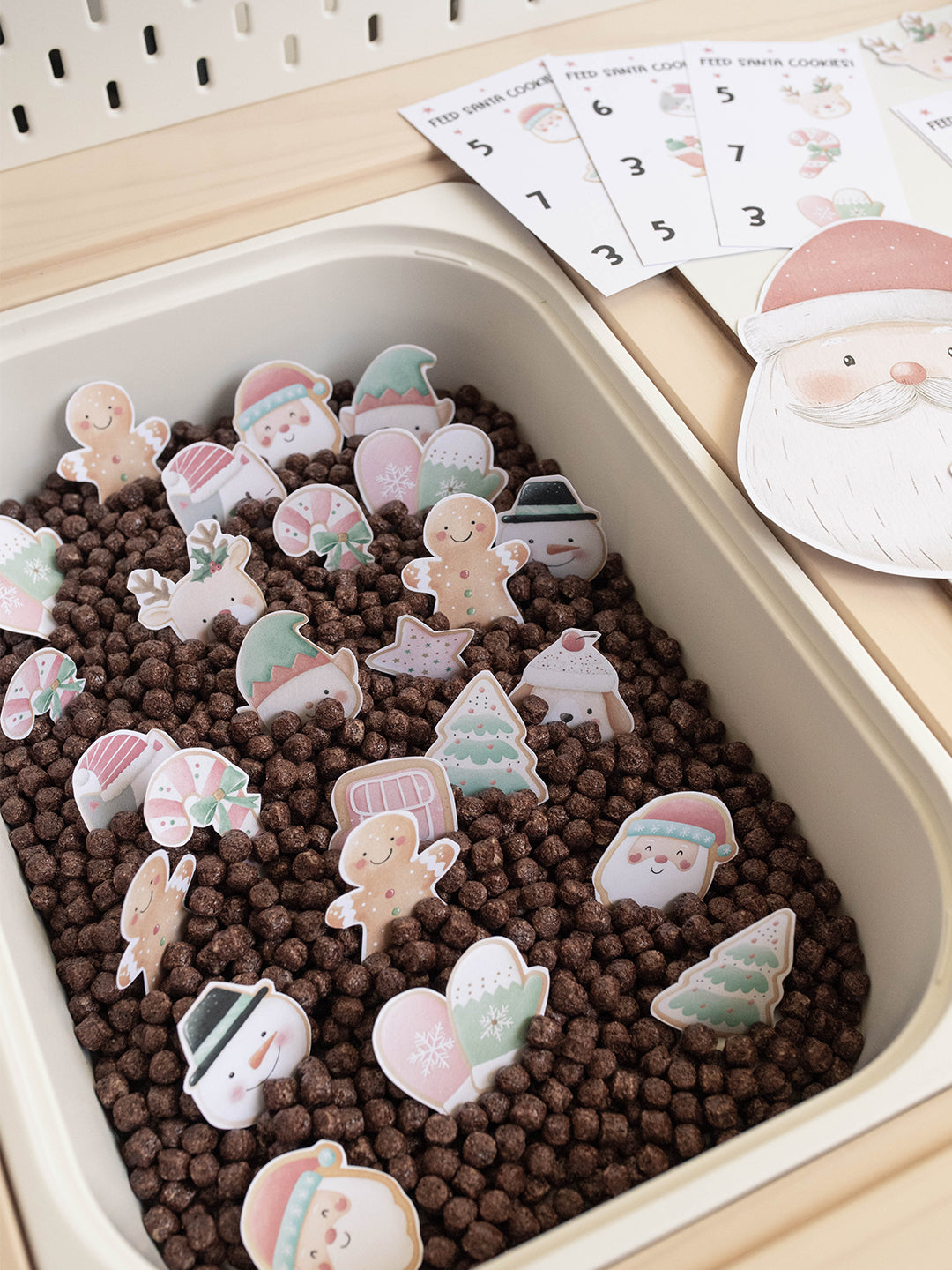 CHRISTMAS SANTA'S VILLAGE MORNING BASKET
