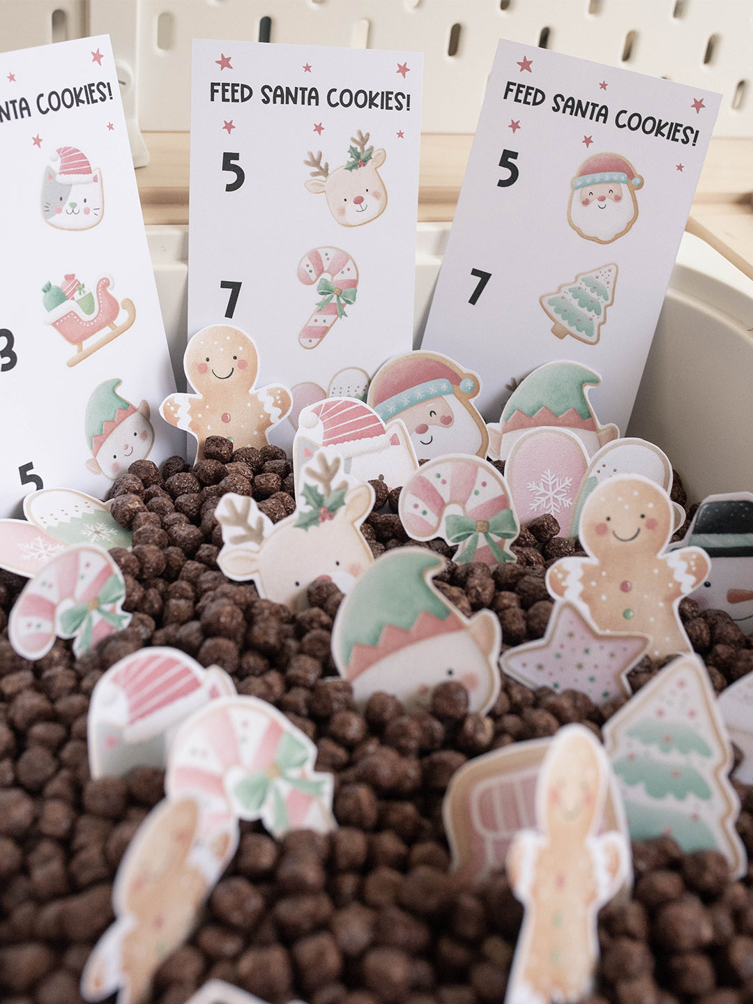CHRISTMAS SANTA'S VILLAGE MORNING BASKET