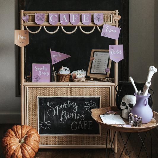 HALLOWEEN SPOOKY BONES CAFE DRAMATIC PLAY SET