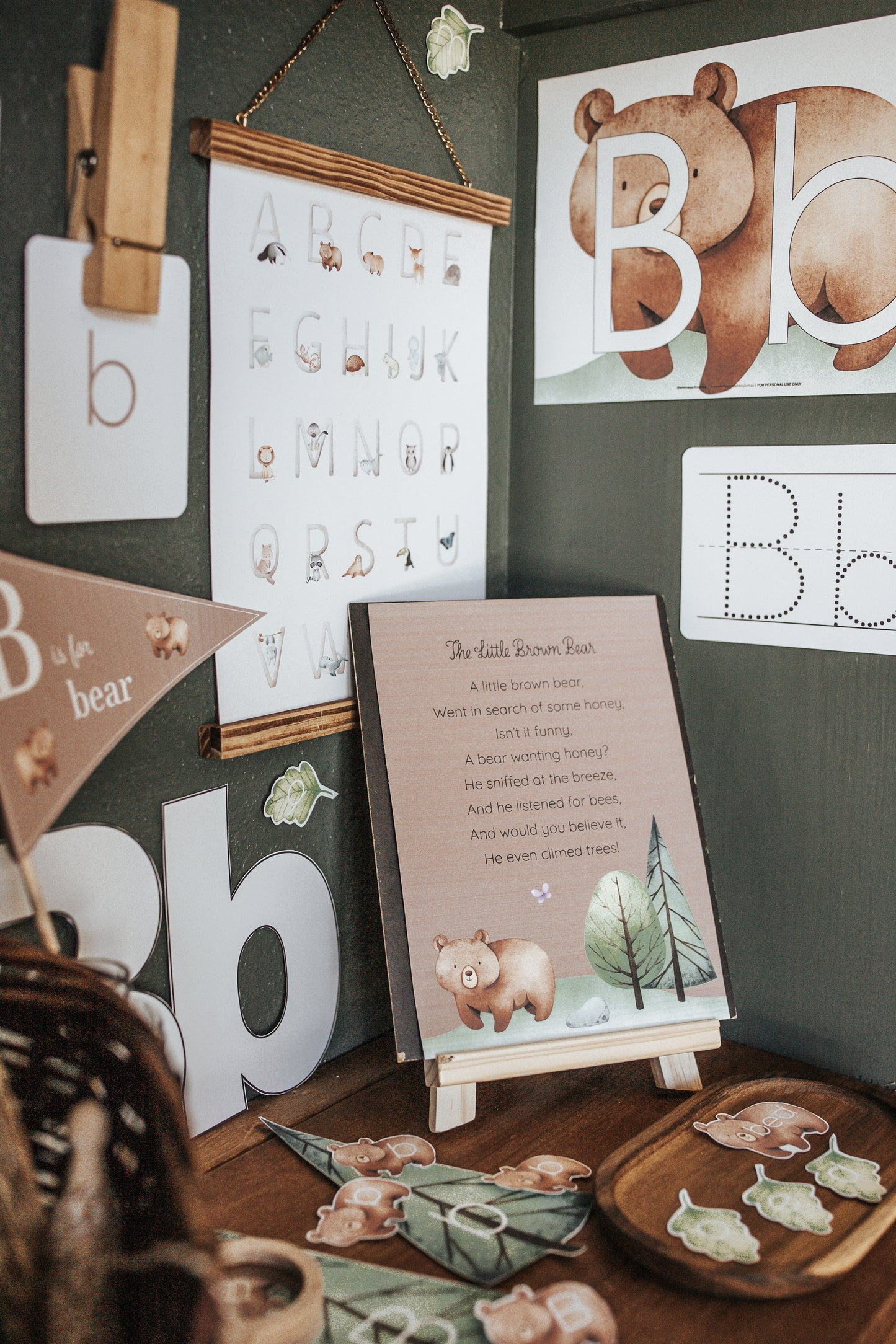 LETTER BASKETS