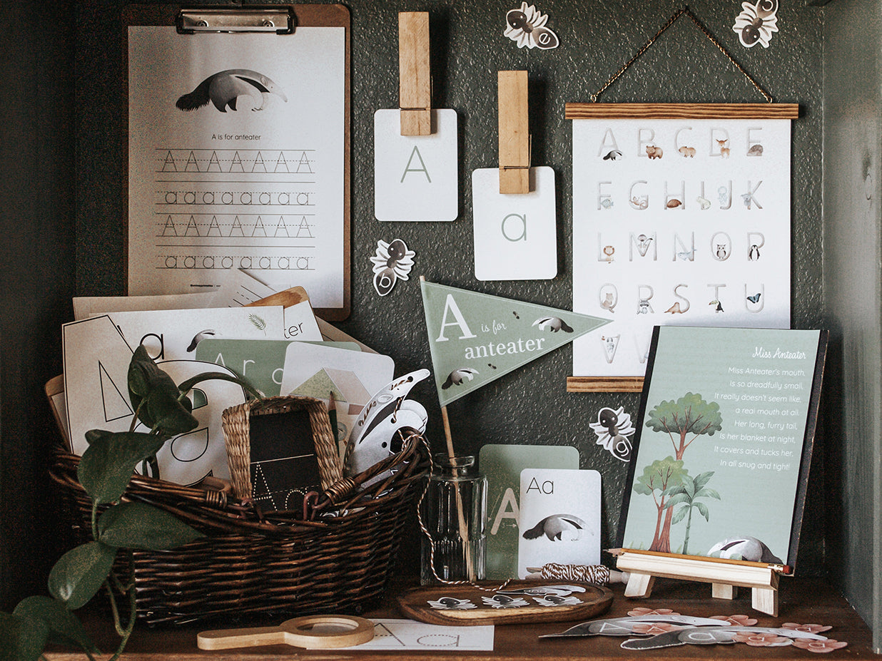 LETTER BASKETS