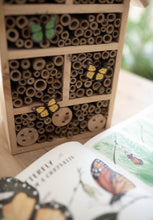 Load image into Gallery viewer, BUTTERFLY MORNING BASKET
