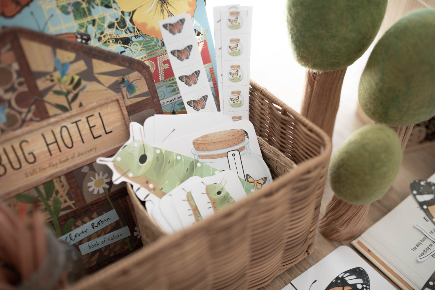 BUTTERFLY MORNING BASKET