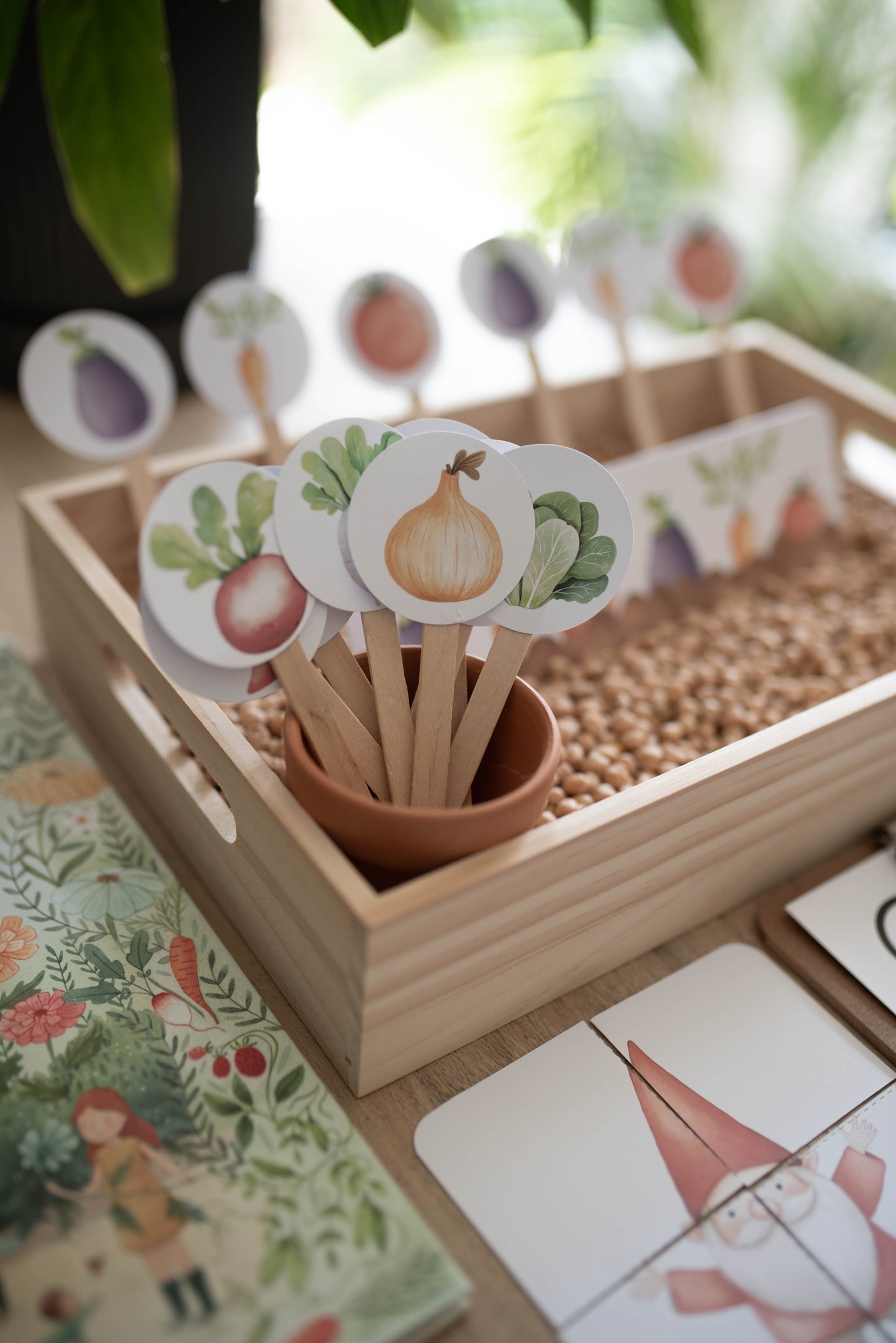 GARDENING MORNING BASKET