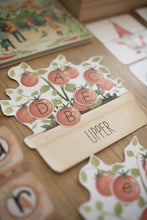 Load image into Gallery viewer, GARDENING MORNING BASKET
