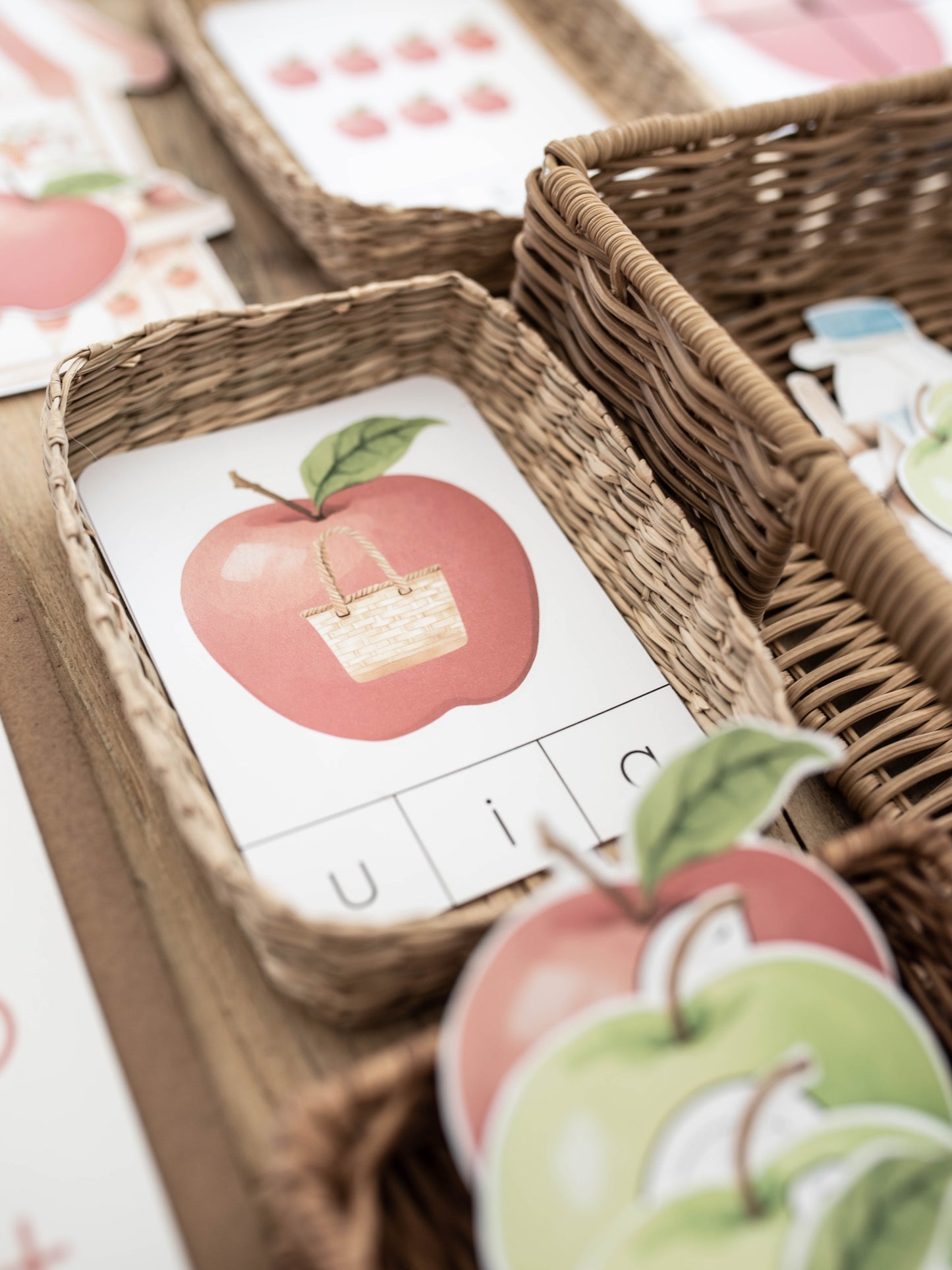 APPLE ORCHARD MORNING BASKET