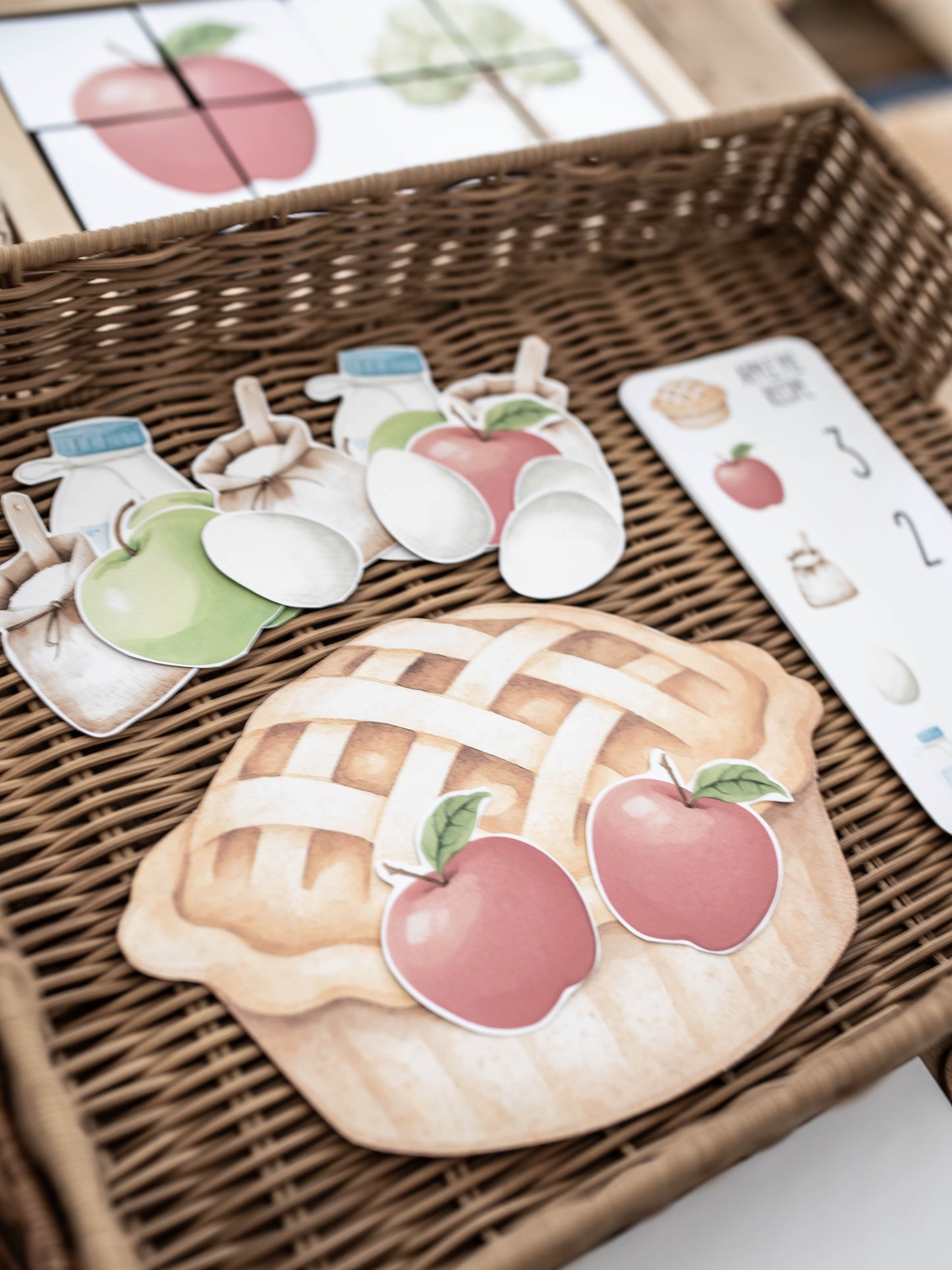 APPLE ORCHARD MORNING BASKET