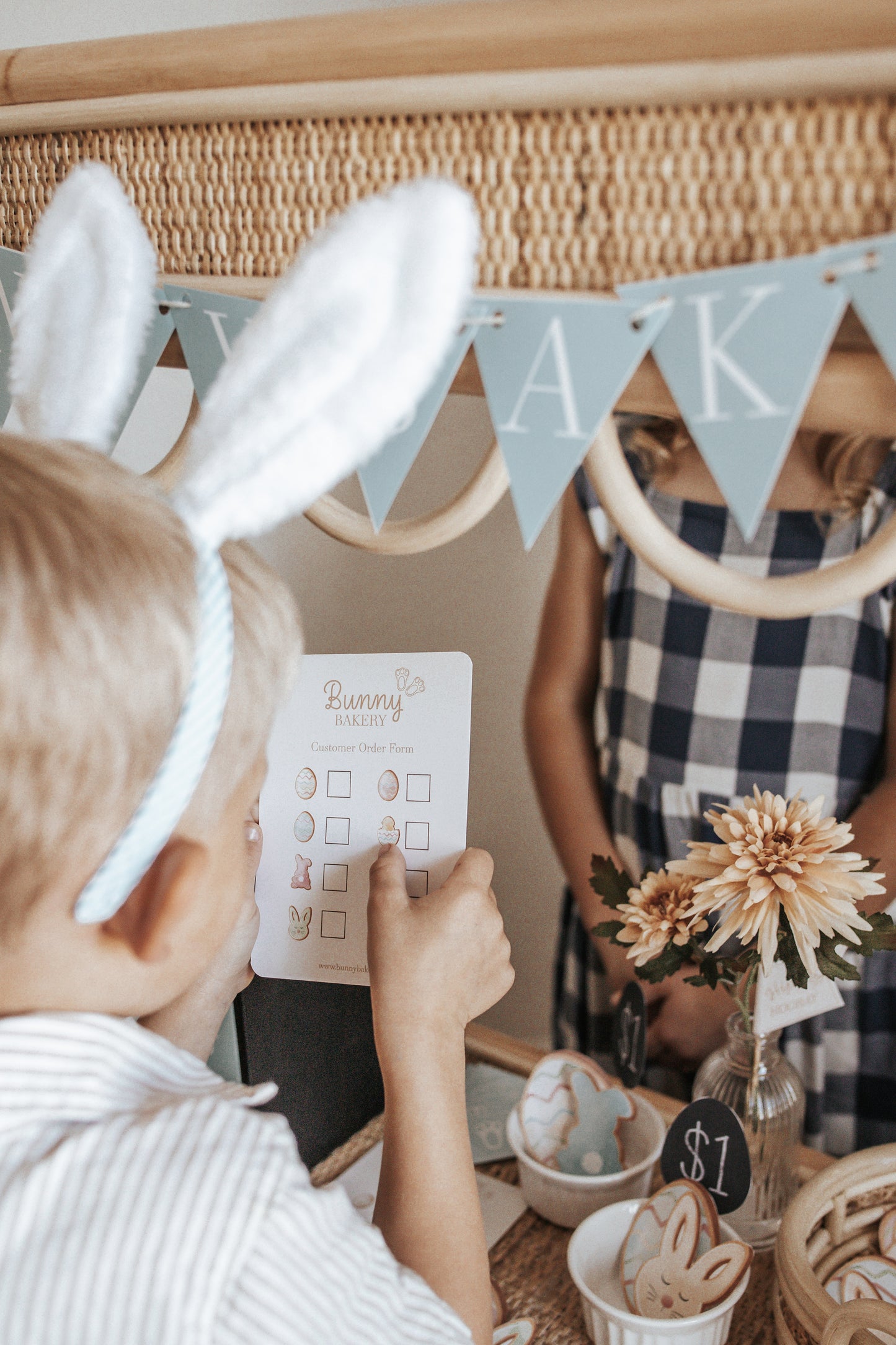 BUNNY BAKERY DRAMATIC PLAY SET