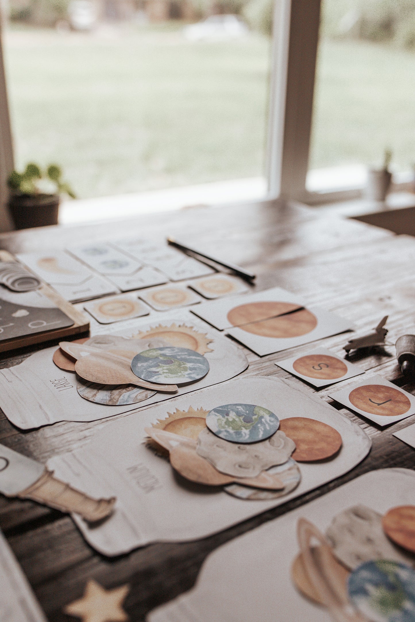 ASTRONOMY MORNING BASKET