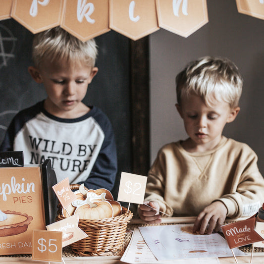 PIE STAND DRAMATIC PLAY SET