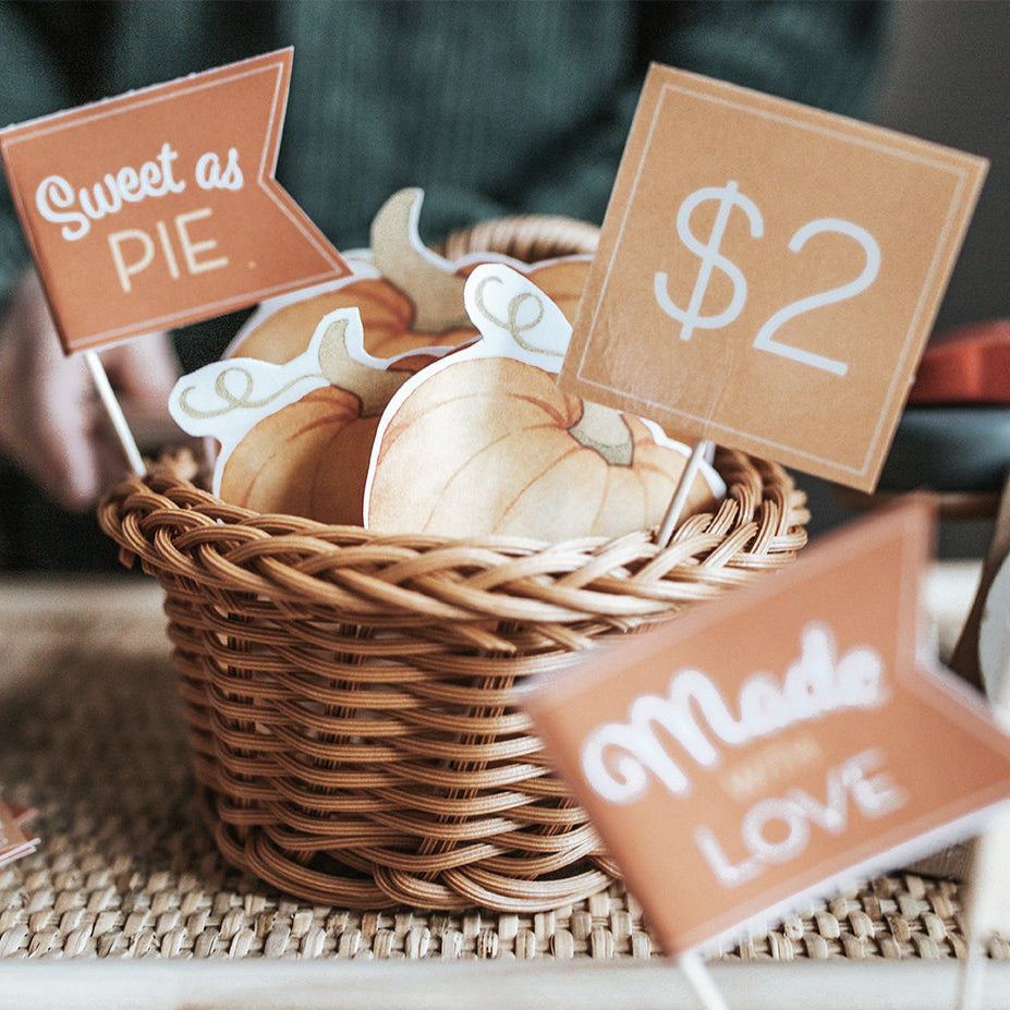 PIE STAND DRAMATIC PLAY SET