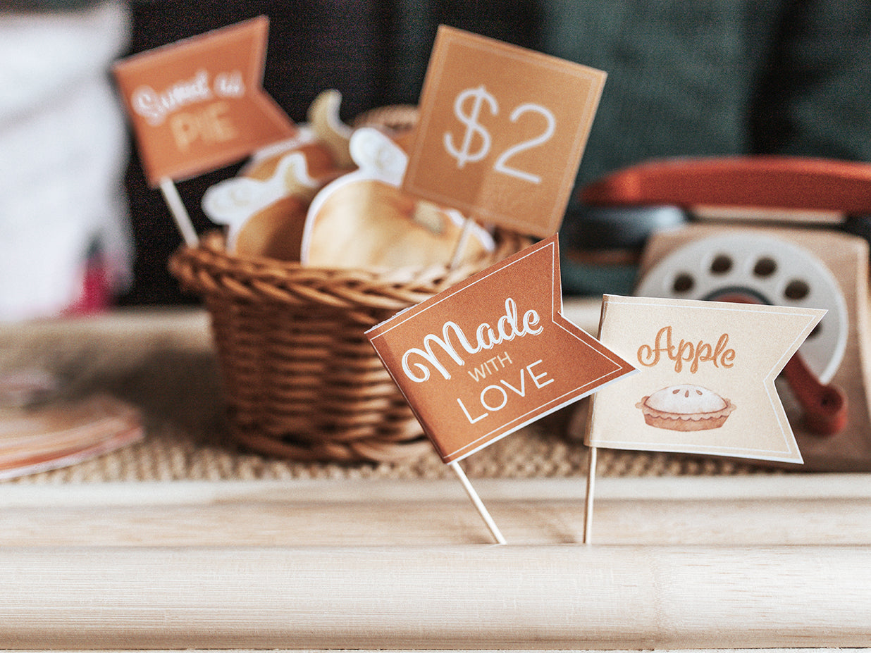 PIE STAND DRAMATIC PLAY SET