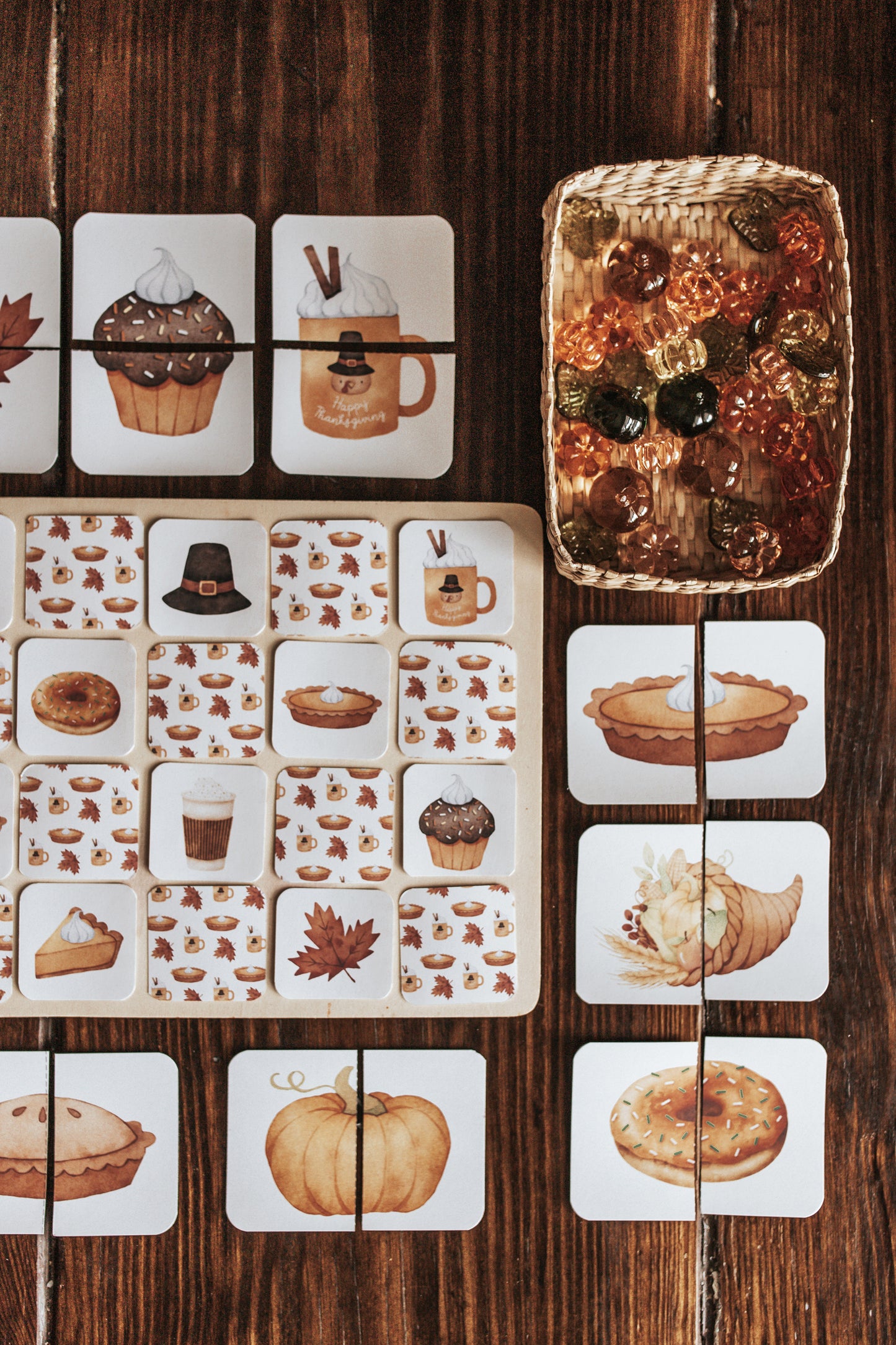 THANKSGIVING FREEBIE FUN!
