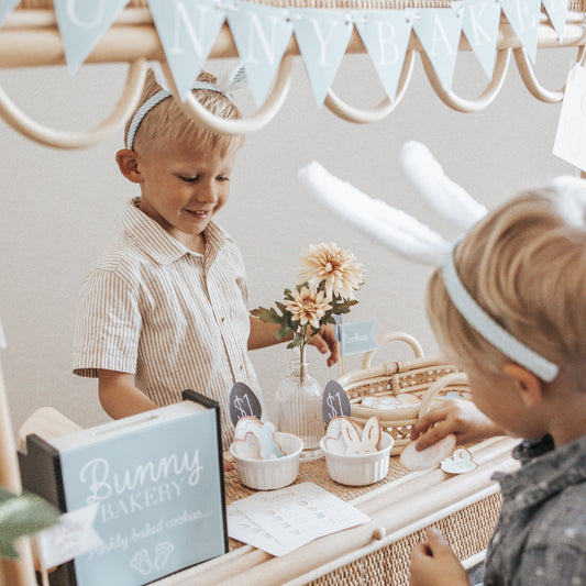 BUNNY BAKERY DRAMATIC PLAY SET