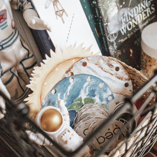 ASTRONOMY MORNING BASKET