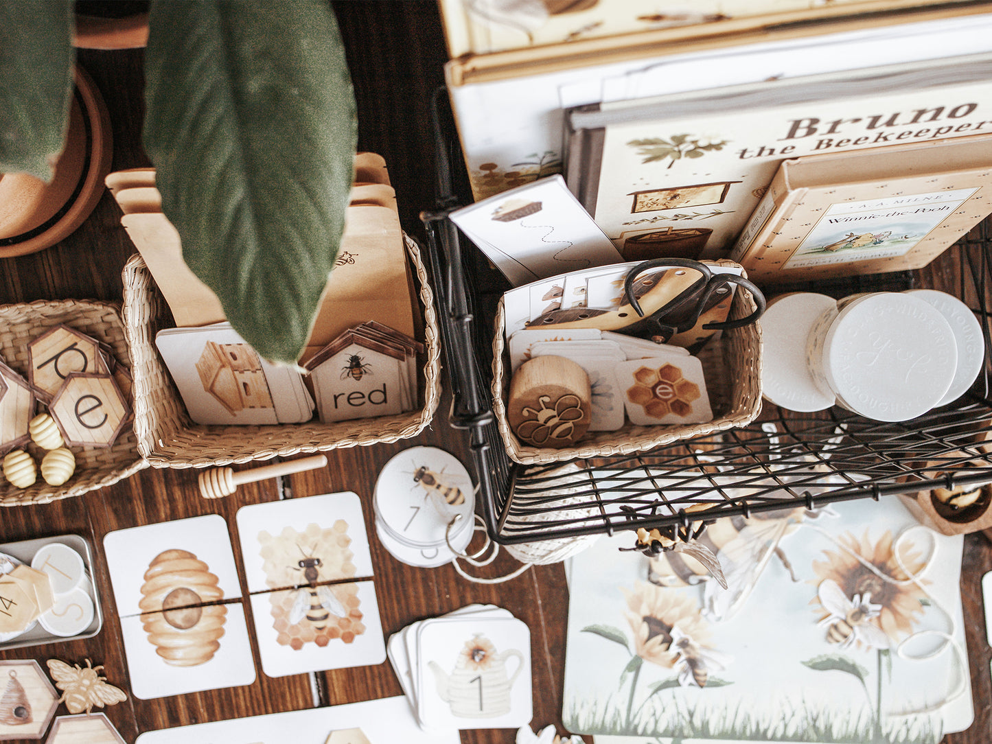BEEKEEPING MORNING BASKET