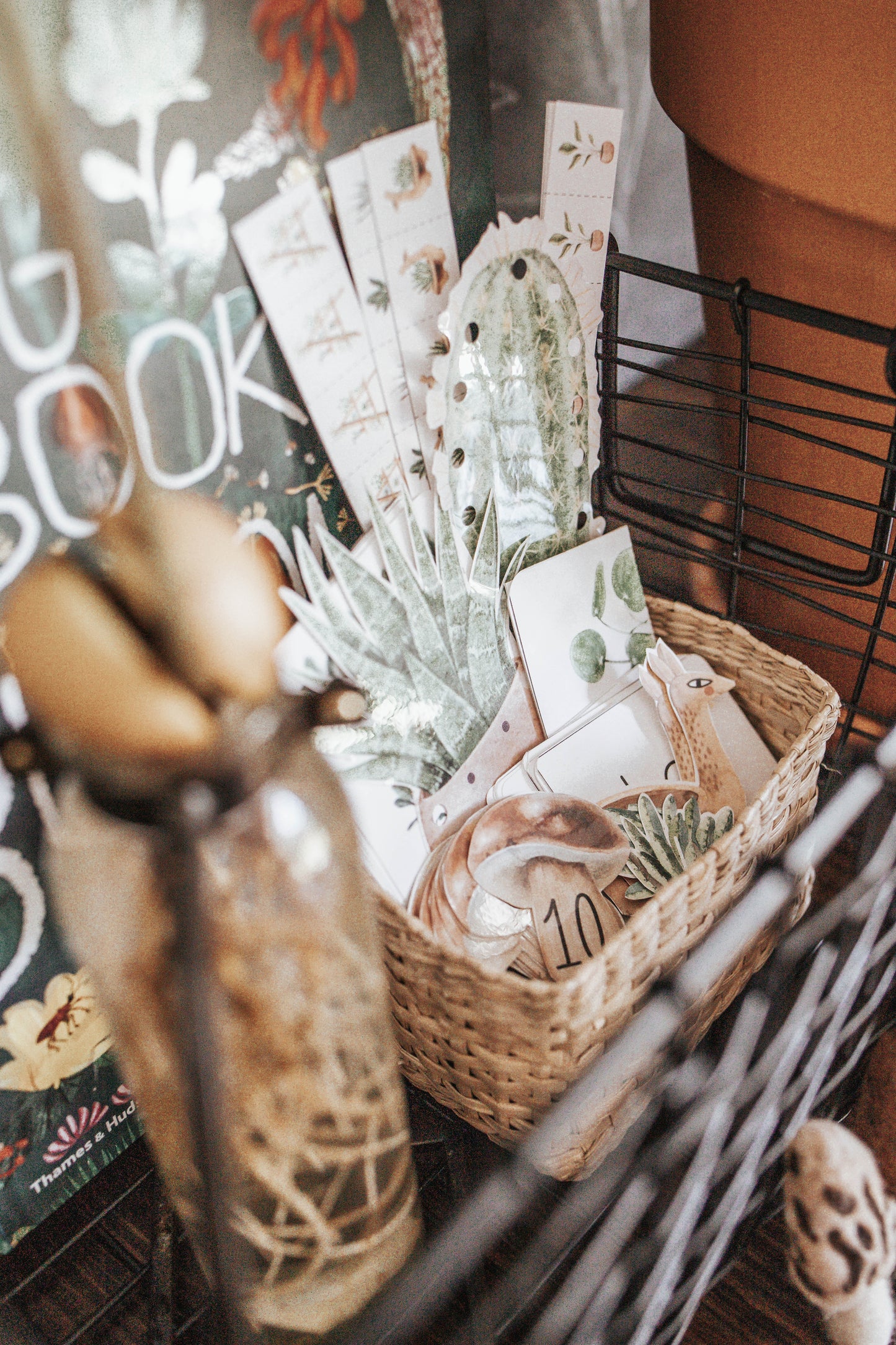 BOTANY MORNING BASKET