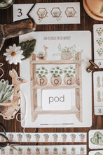 Load image into Gallery viewer, BOTANY MORNING BASKET
