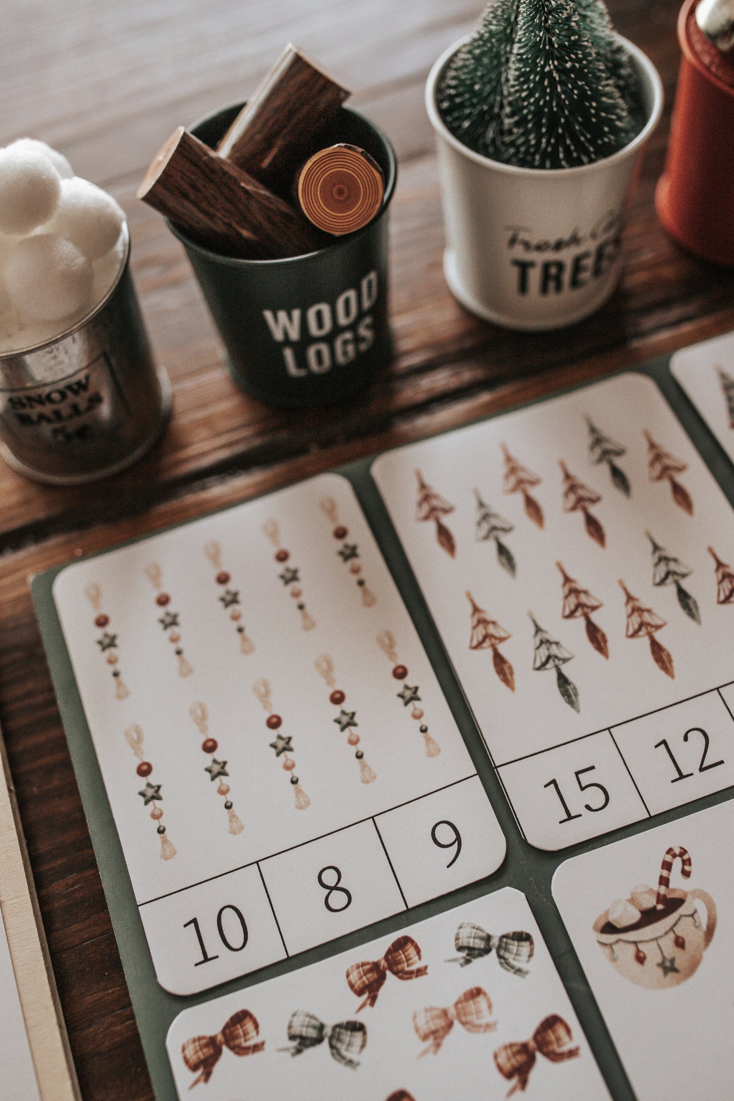 CHRISTMAS COUNT & CLIP CARDS AND MATCHING ACTIVITY FREEBIE