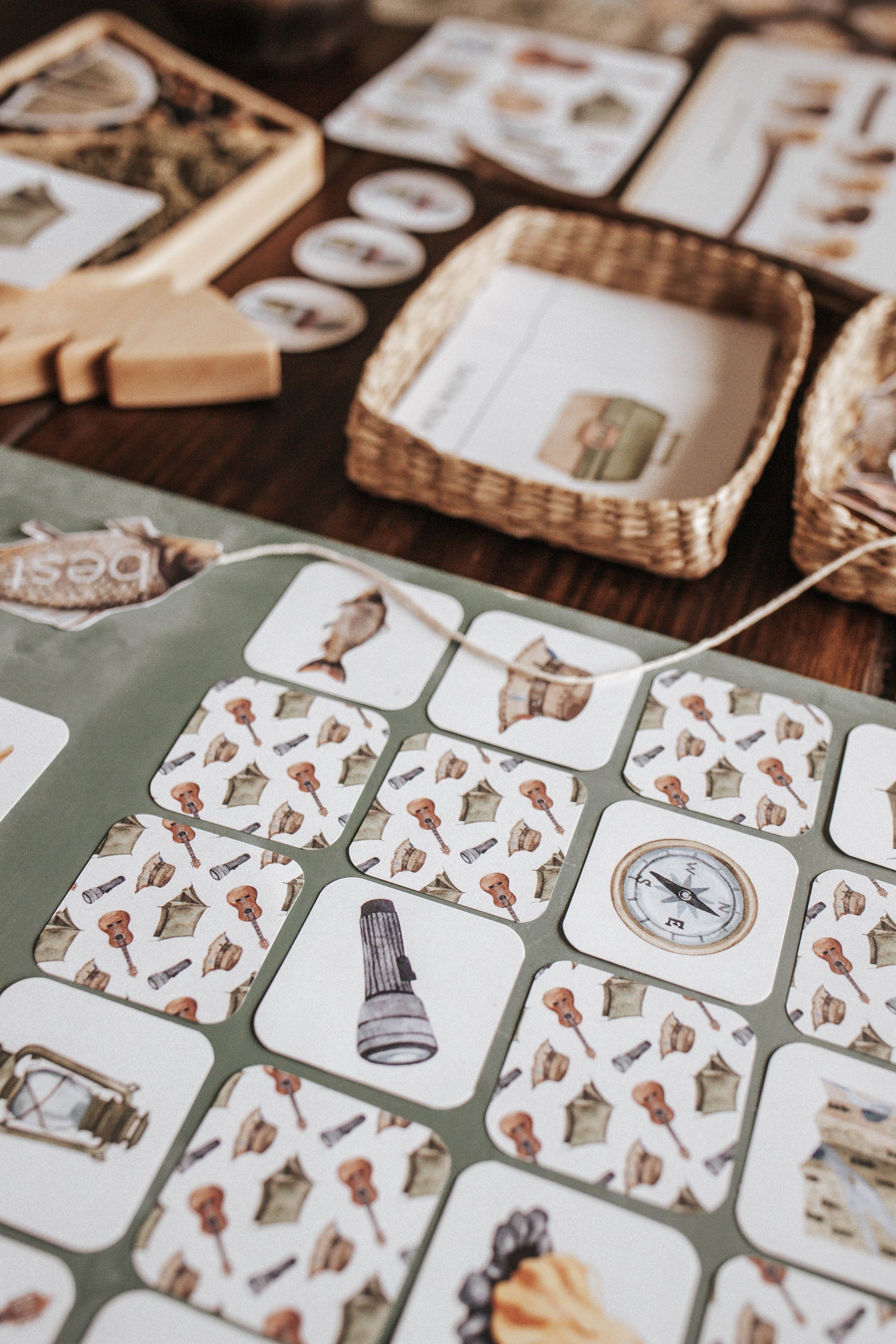 CAMPING MORNING BASKET