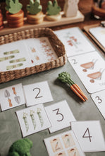 Load image into Gallery viewer, GARDENING MORNING BASKET
