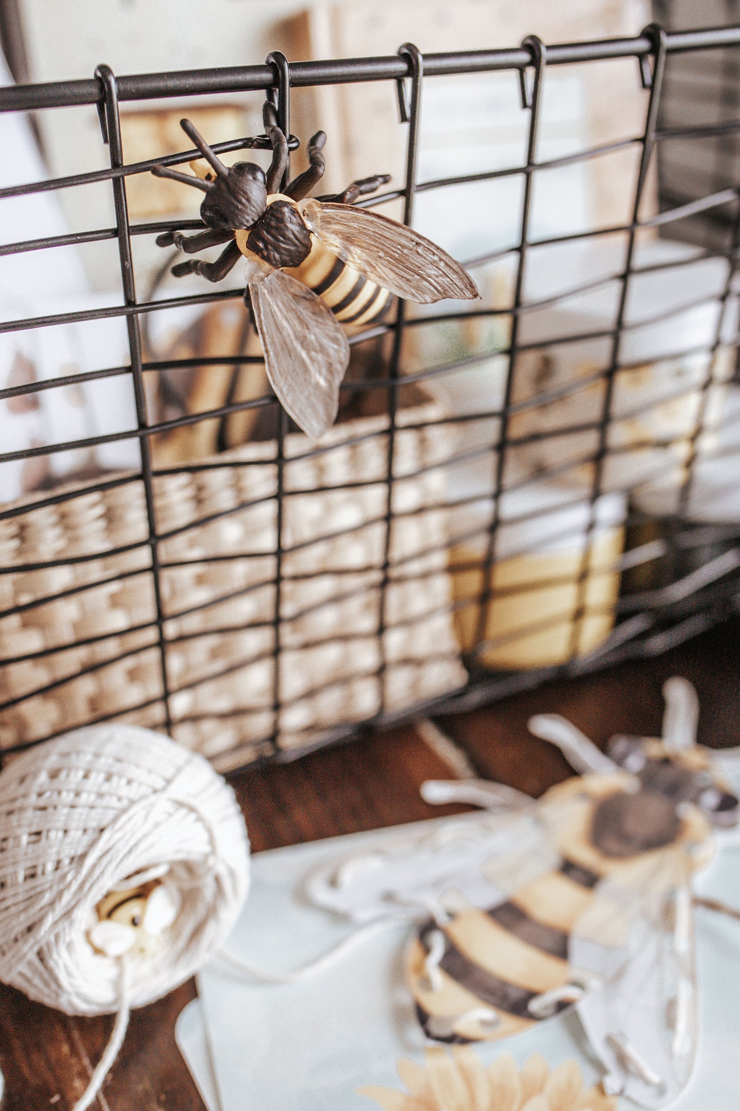 BEEKEEPING MORNING BASKET