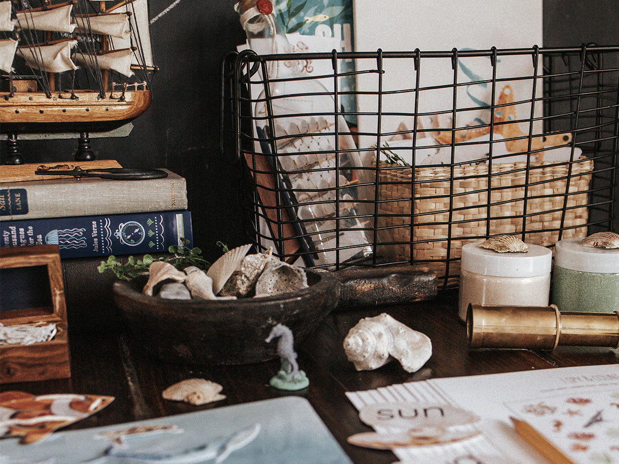 OCEANOGRAPHY MORNING BASKET